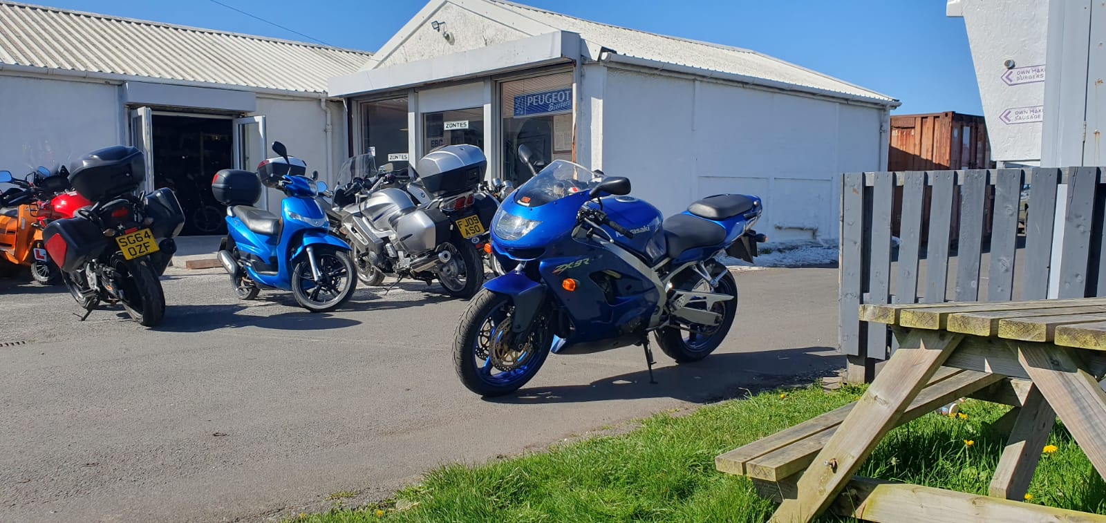 Lora The ZX-9R 💞 Buy Cheap, Buy Twice | Fitting a DID Chain Link the Hard Way